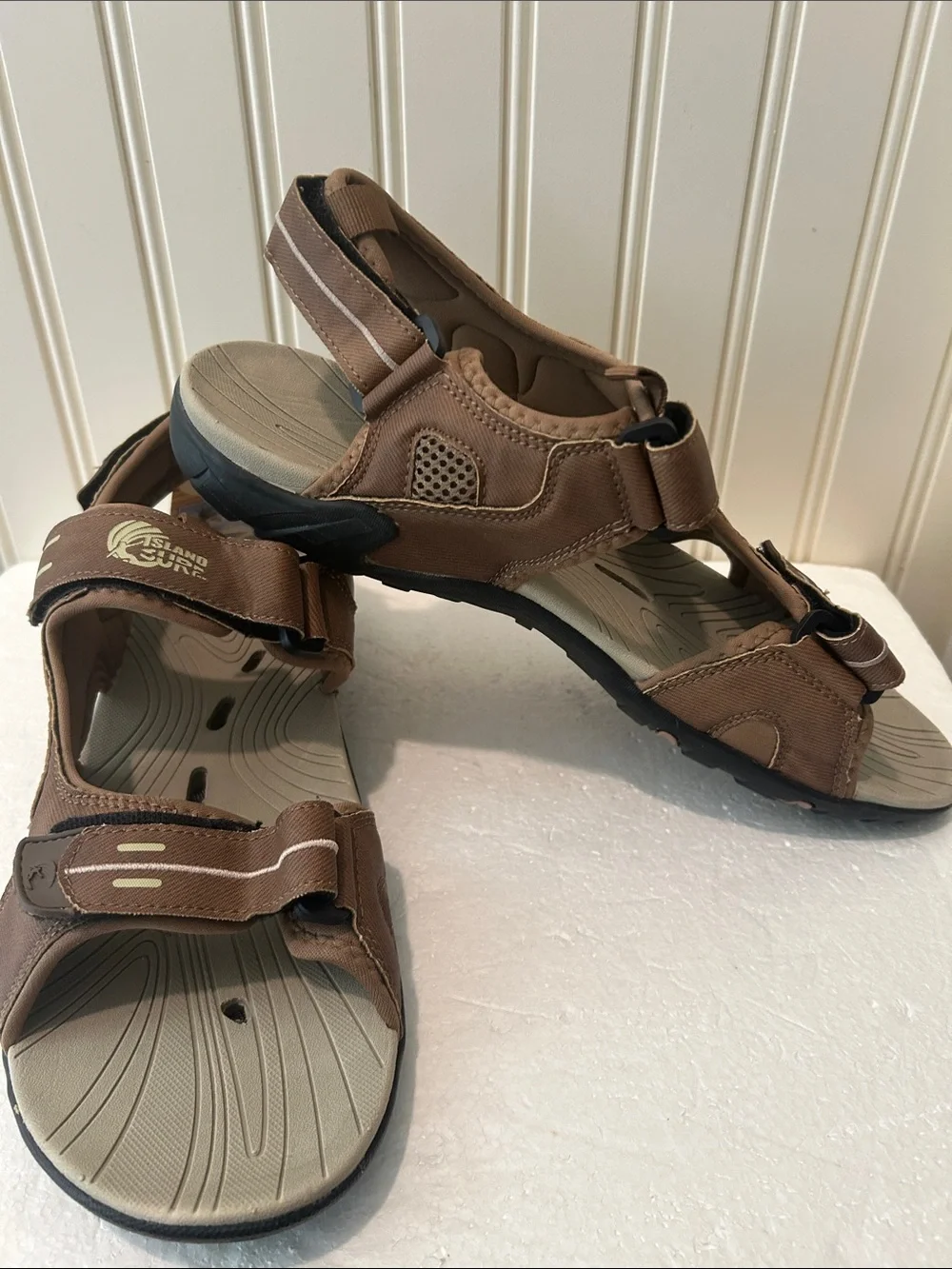 Island Surf Outdoor Water Resistant Iseon Fabric Sport Sandals men’s size 12